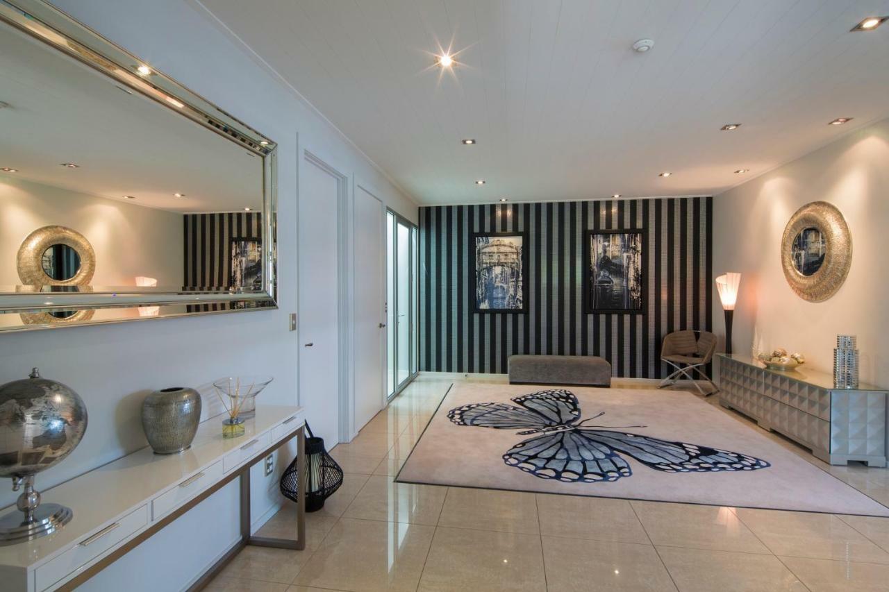 Papillon, A Relax It'S Done Luxury Holiday Home 皇后镇 外观 照片