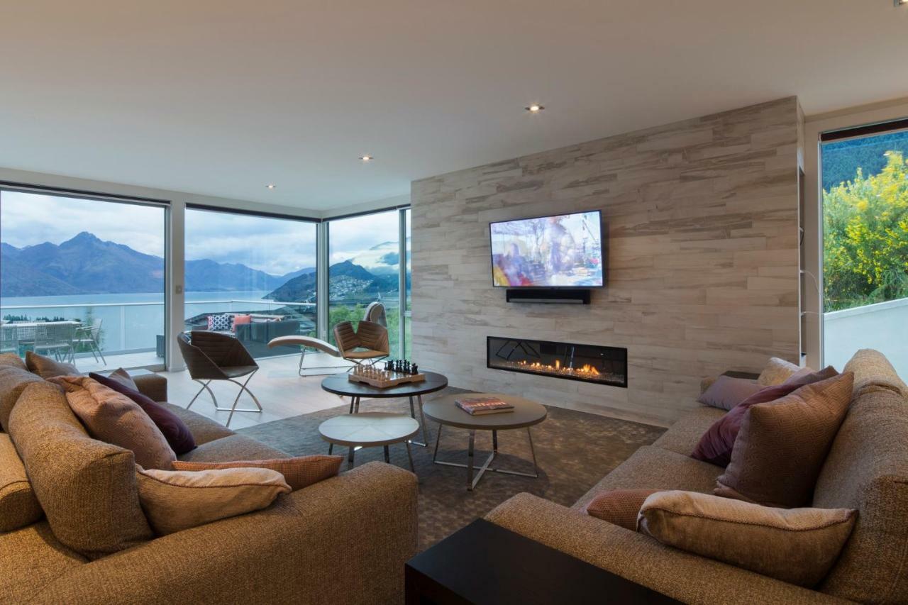 Papillon, A Relax It'S Done Luxury Holiday Home 皇后镇 外观 照片